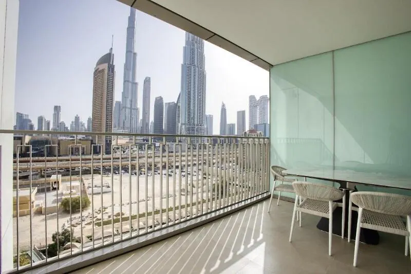 Elegant 2 Bedroom Burj Khalifa & Downtown Views Dubai Apartment